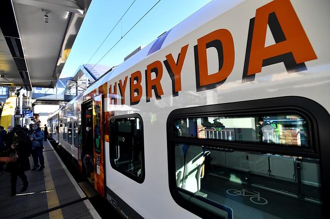 Pierwszy pociąg hybrydowy przyjechał do Szczecina