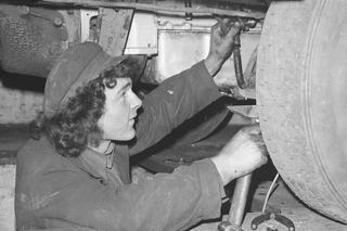 QUIZ PRL. Patenty rodem z Polski Ludowej. Do czego używano tych przedmiotów?