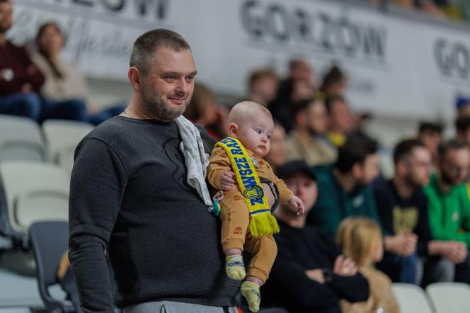 Piłkarze ręczni Stali Gorzów zadebiutowali na nowej hali! Show obejrzało kilka tysięcy mieszkańców!