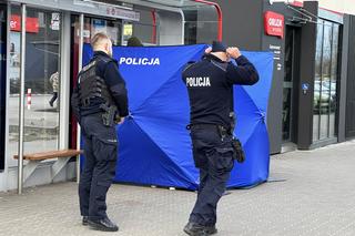 Makabra na Grochowie. Ludzkie zwłoki na przystanku autobusowym