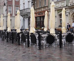 Ogródki wróciły na Stary Rynek w Poznaniu