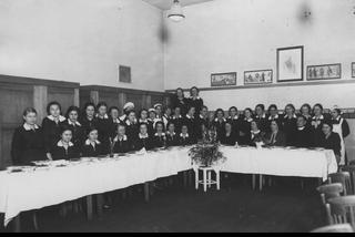 Wigilia w Gimnazjum Żeńskim w Katowicach (1936)