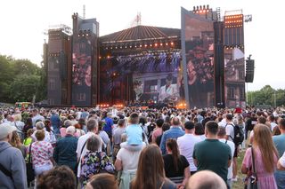 Wianki nad Wisłą 2025. Tak wygląda zabawa w Multimedialnym Parku Fontann [ZDJĘCIA]