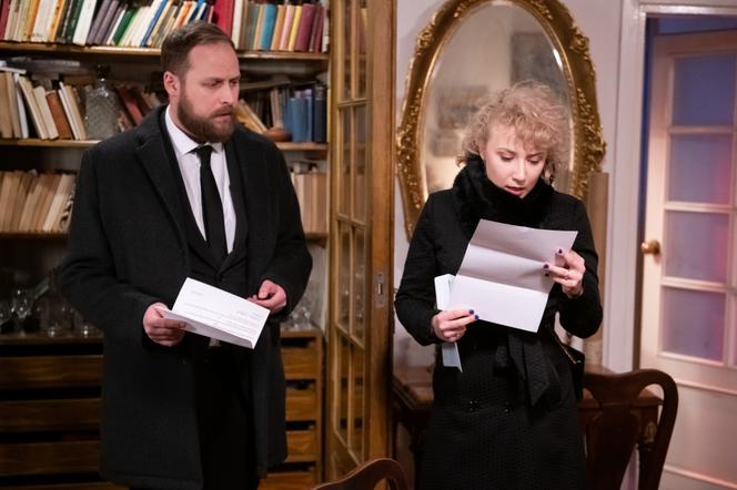 Na Wspólnej odc. 3091 po wakacjach 2020. Beata (Katarzyna Ptasińska), Paweł (Grzegorz Kwiecień)