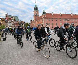 Rowerowa Masa Krytyczna na ulicach Warszawy