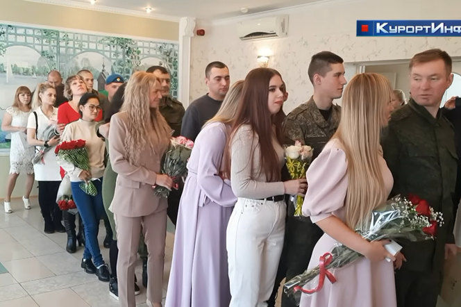Masowe śluby rosyjskich żołnierzy. Jednego dnia odbyły się 43 ceremonie