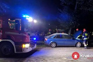 Kraków: Wybił szybę i podpalił samochód. To kibolskie porachunki? [ZDJĘCIA]