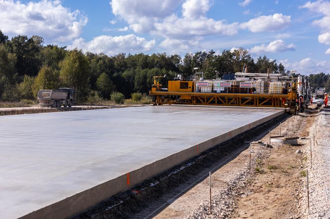 Strabag buduje odcinek autostrady pod Siedlcami