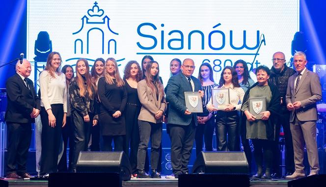 Gala wręczenia Rybogryfów i Wolontariuszy Roku 2022 w Sianowie