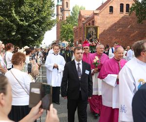 Tysiące kobiet i dziewcząt na pielgrzymce do Piekar Śląskich. Jestem w Kościele, więc idę