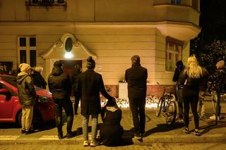 Poznań pogrążony w żałobie po morderstwie 5-latka. Tak poznaniacy żegnają ofiarę nożownika