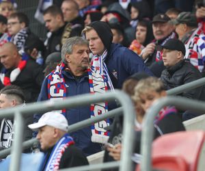 Górnik Zabrze zmierzył się z Zagłębiem Lubin. Kibice rozgrzewali piłkarzy z trybun