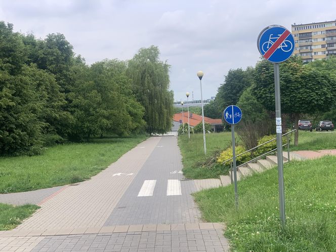 Schody dzielą ścieżkę rowerową. W internecie pojawiła się dyskusja na temat lubelskiej infrastruktury