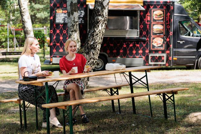 Na Wspólnej, odc. 3537: Daria (Patrycja Topajew), Luiza (Ada Drozd)