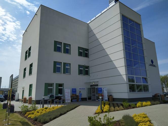 Nowoczesne przychodnie w budynku po starej kotłowni szpitala wojewódzkiego w Siedlcach