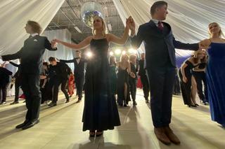 Studniówka 2024 w Lotniku. Tak bawili się uczniowie IV LO w Zielonej Górze	