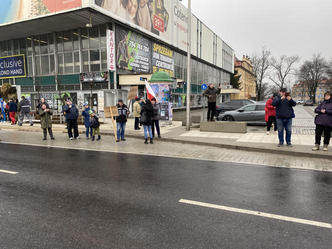 Strajk rolników w centrum Zielonej Góry. Przedsiębiorcy wyjechali na ulice 