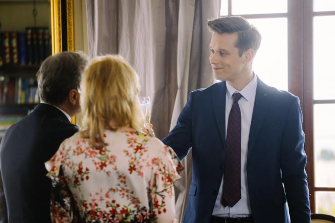 Na Wspólnej, odcinek 3322: Romans Justyny Zakościelnej pogrąży Darka! Tadeusz przyłapie brata z matką - WIDEO