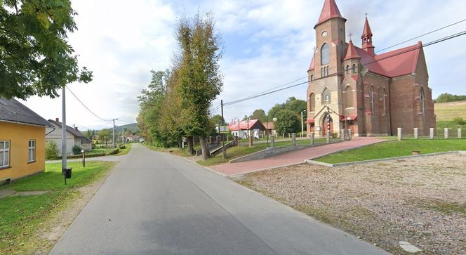 Falejówka - nazwa tej wsi na Podkarpaciu pochodzi od imienia rycerza. W XV wieku założył tutaj osadę 