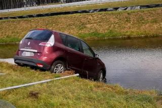  Kompletnie pijany 71-latek wjechał do zbiornika wodnego. Wydmuchał 2 promile!