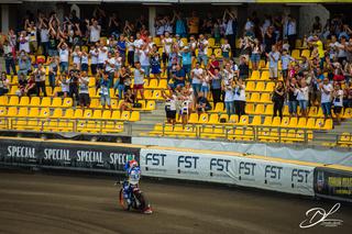 Apator Toruń - Polonia Bydgoszcz. Zdjęcia kibiców z Derbów Pomorza na Motoarenie