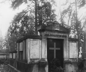 Dzień Wszystkich Świętych w Krakowie w latach 1925-1935