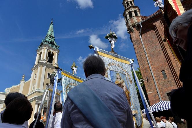 Boże Ciało 2021: Procesja w Toruniu zablokuje miasto. O której godzinie? Trasa, utrudnienia, ołtarze