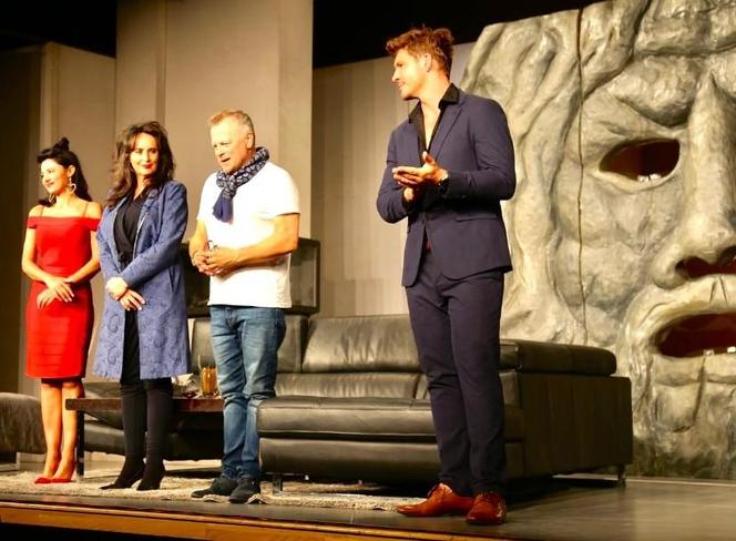 Adriana Kalska, Mikołaj Roznerski w spektaklu "Kłamstwo" w teatrze Imka