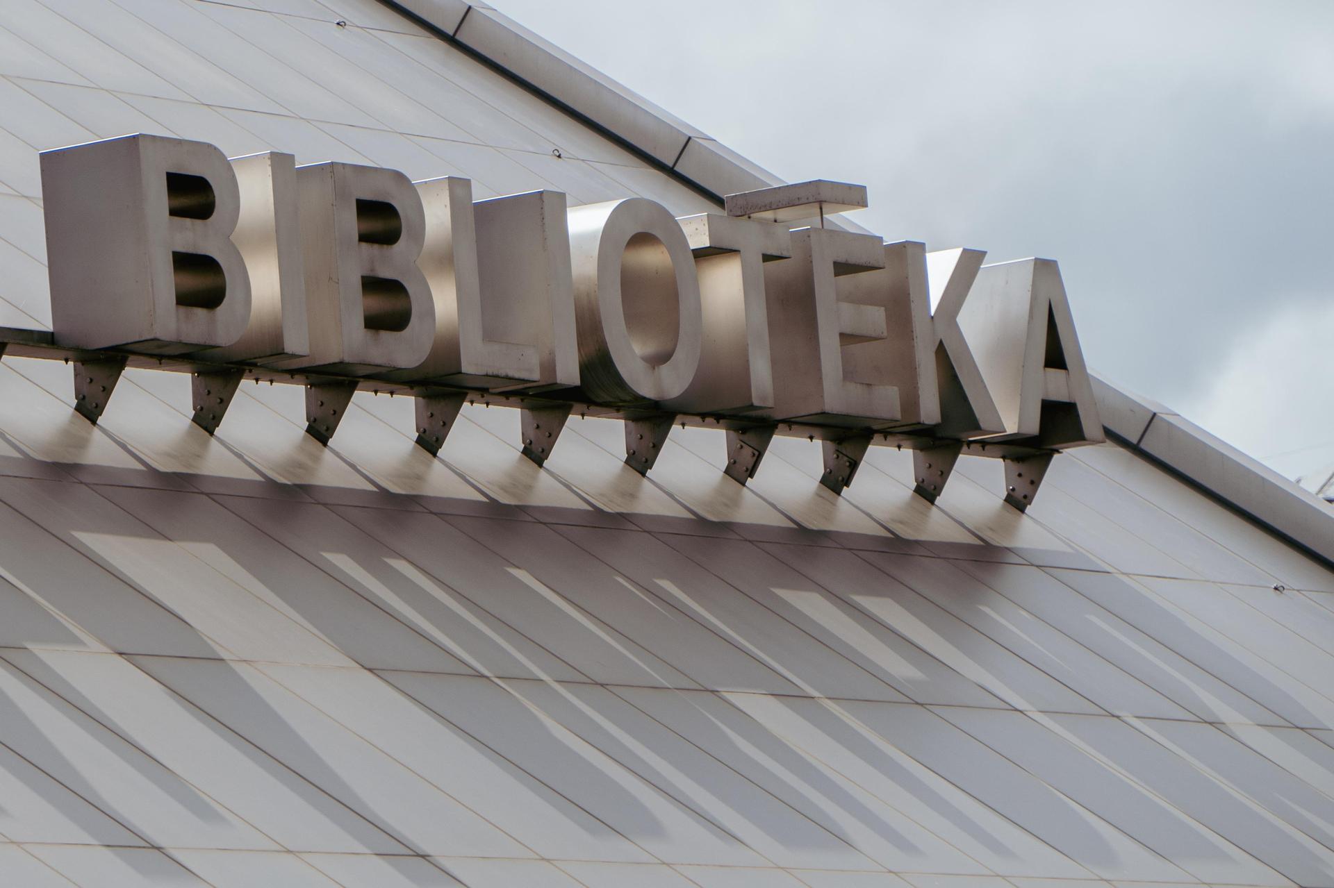 Biblioteka Narodowa Łotwy w Rydze - byliśmy w środku. Zobacz zdjęcia budynku w kształcie góry
