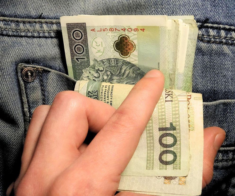 Polacy odkładają niewiele. Zaskakujące różnice między regionami