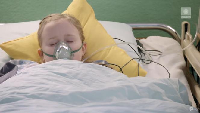 Pierwsza miłość, odcinek 3064 - opis, streszczenie: Julka dostaje zapaści i trafia do szpitala