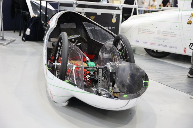 Parada samochodów i motocykli oraz naukowe doświadczenia, czyli Lubelski Piknik Naukowy 2025