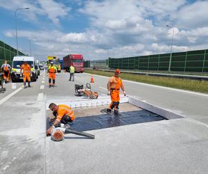 Tak naprawiano betonową nawierzchnię autostrady A1