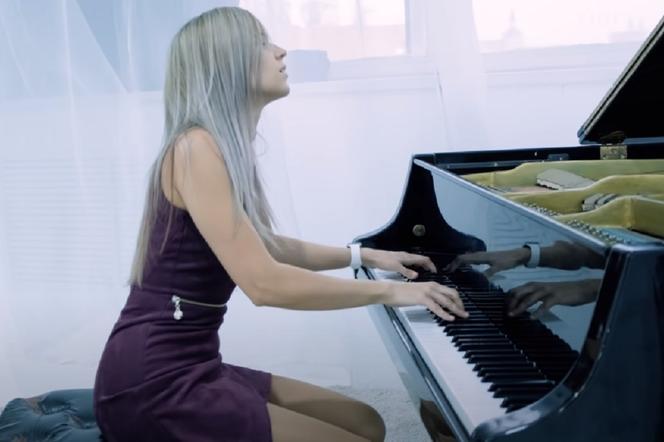 Pianistka z Rosji powraca z nowym coverem! Tym razem jest to przeróbka hitu z lat 80