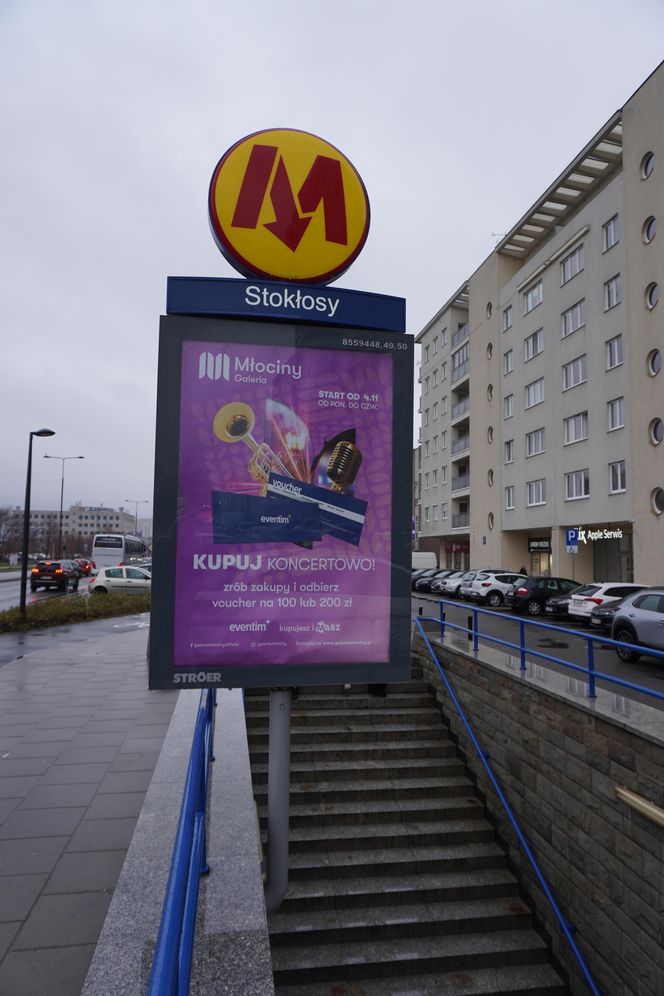 Galeria Metro Bis na Ursynowie znajduje się tuż obok stacji metra Stokłosy