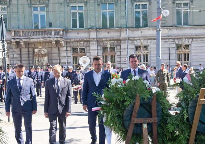 Łódź. Obchody Święta Wojska Polskiego na Placu Katedralnym