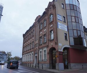 Zabytkowa fasada z XX wieku zachwyca białostoczan. Dzisiaj mieści się tam słynna instytucja