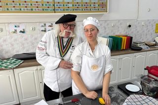 Kurt Scheller w sądeckim gastronomie. Oceniał konkursowe dania młodych kucharzy 