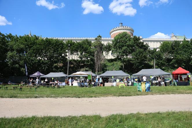 Pierwszy tegoroczny „Brunch pod chmurką” w Lublinie za nami. Było dobre jedzenie, muzyka i prelekcje