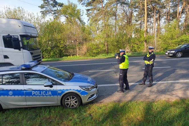 Akcja policji Bezpieczna droga do pracy w Toruniu i okolicach. Sypią się mandaty