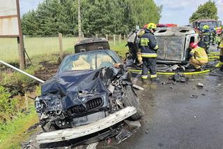 Auto stanęło w płomieniach! Zginęła jedna osoba