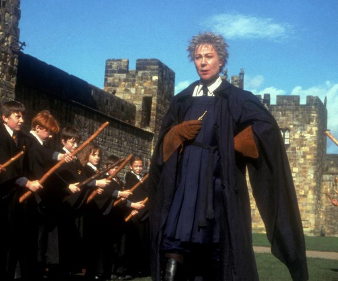Zoe Wanamaker (Madame Hooch) – PRZEKROCZENIE PRĘDKOŚCI