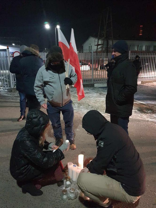 Kamiński i Wąsik w areszcie. Wielki protest w Warszawie