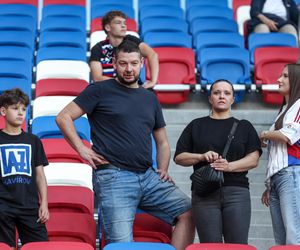 Górnik Zabrze - Termalica Nieciecza. Niesamowita atmosfera na Arenie Zabrze! Kibice Górnika dopingują swoją drużynę