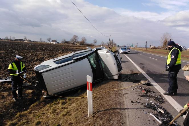 Koszmarny wypadek w Ostaszewie. Marcin zginął po starciu z ciężarówką