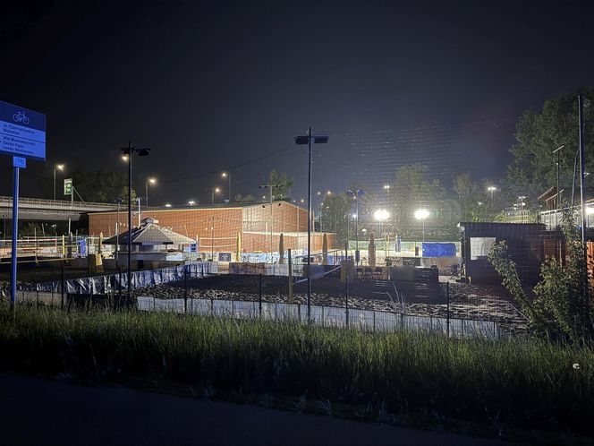 Tragiczna interwencja nad Wisłą w Warszawie. Młody mężczyzna zmarł podczas gry w siatkówkę. Miał 37 lat