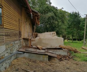 Remont chyży łemkowskiej w Hańczowej