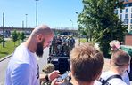 Parada przed meczem Gortat Team vs Wojsko Polskie