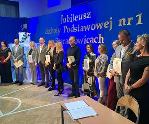 Szkoła Podstawowa nr 1 w Starachowicach ma już 120 lat. Zobaczcie zdjęcia z uroczystości
