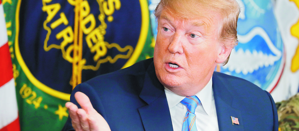 Chce podrzucić nielegalnych demokratom